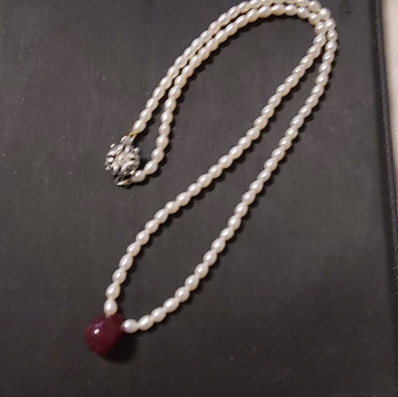 Genuine fresh water pearl and Ruby necklace - Picture 3 of 5
